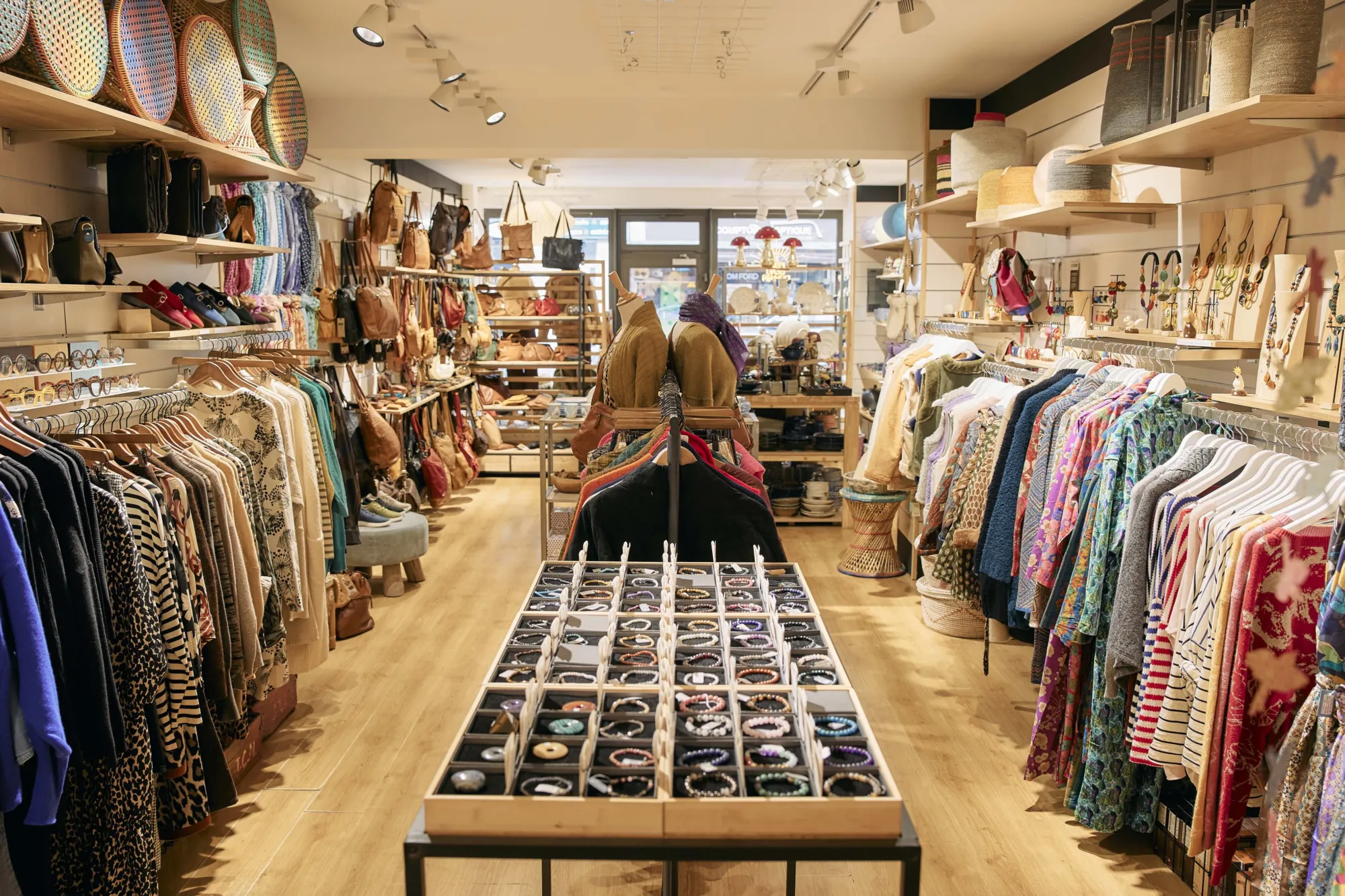 intérieur-boutique-il-fera beau-demain-Bruxelles